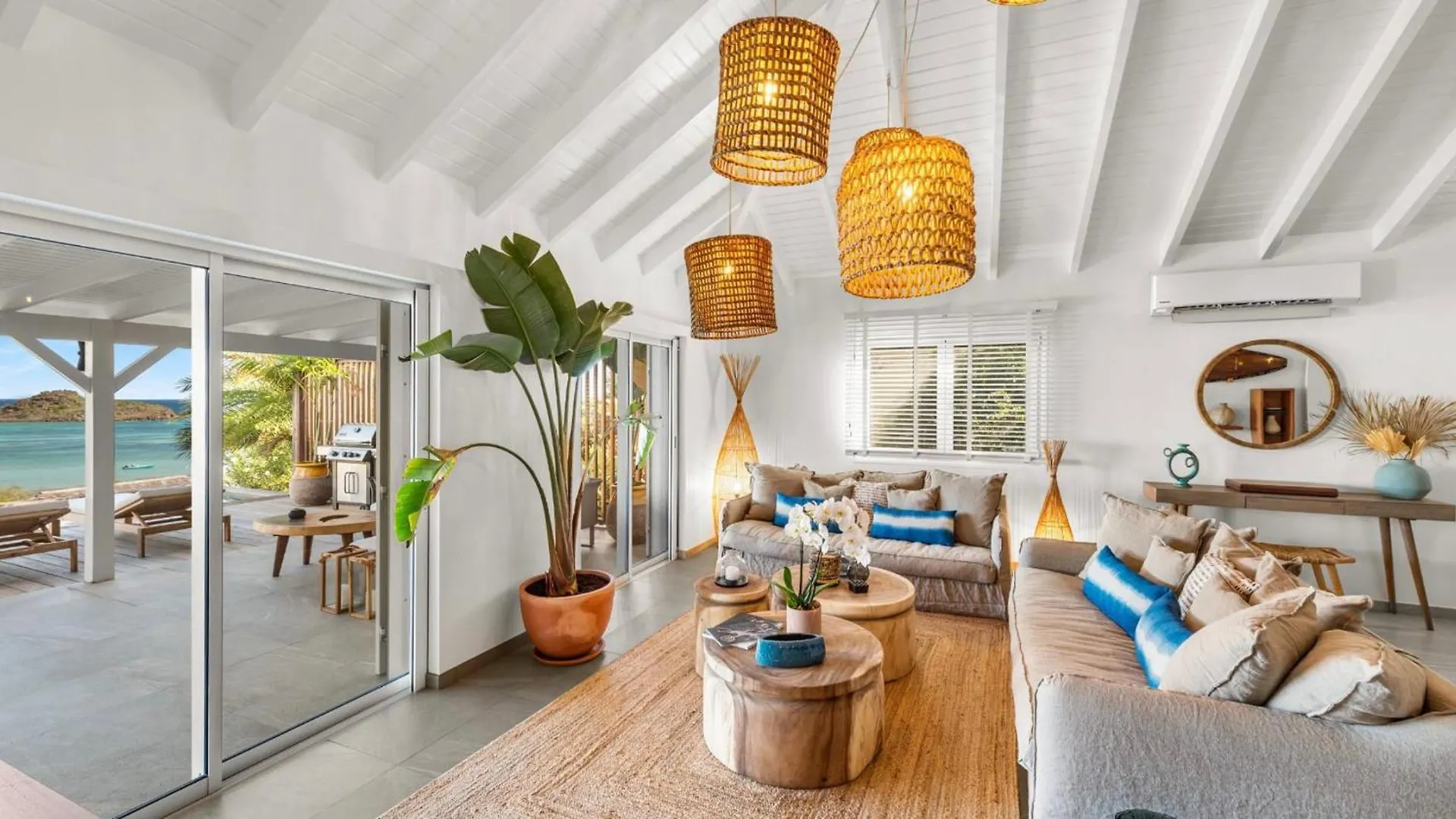 Outstanding Villa Offering The Best Amenities Petit Cul-de-Sac