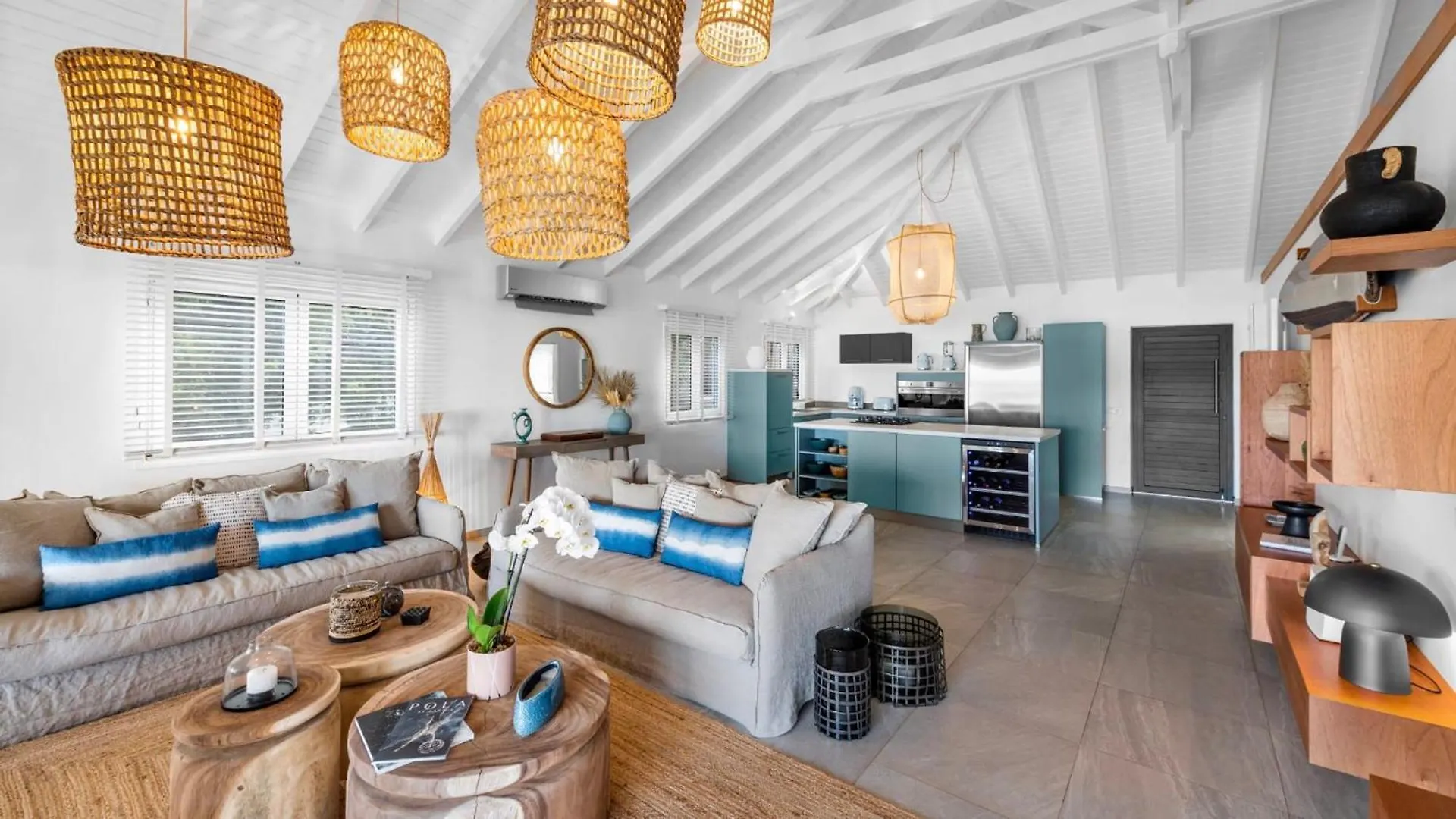 Outstanding Villa Offering The Best Amenities Petit Cul-de-Sac