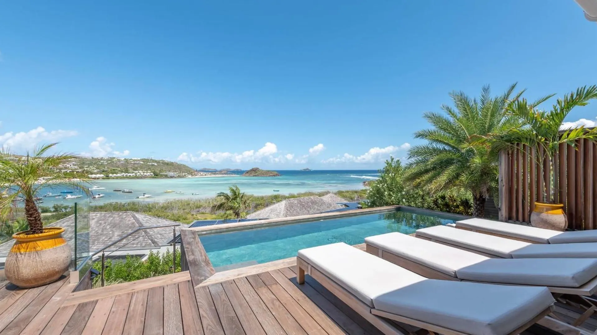 Outstanding Villa Offering The Best Amenities Petit Cul-de-Sac