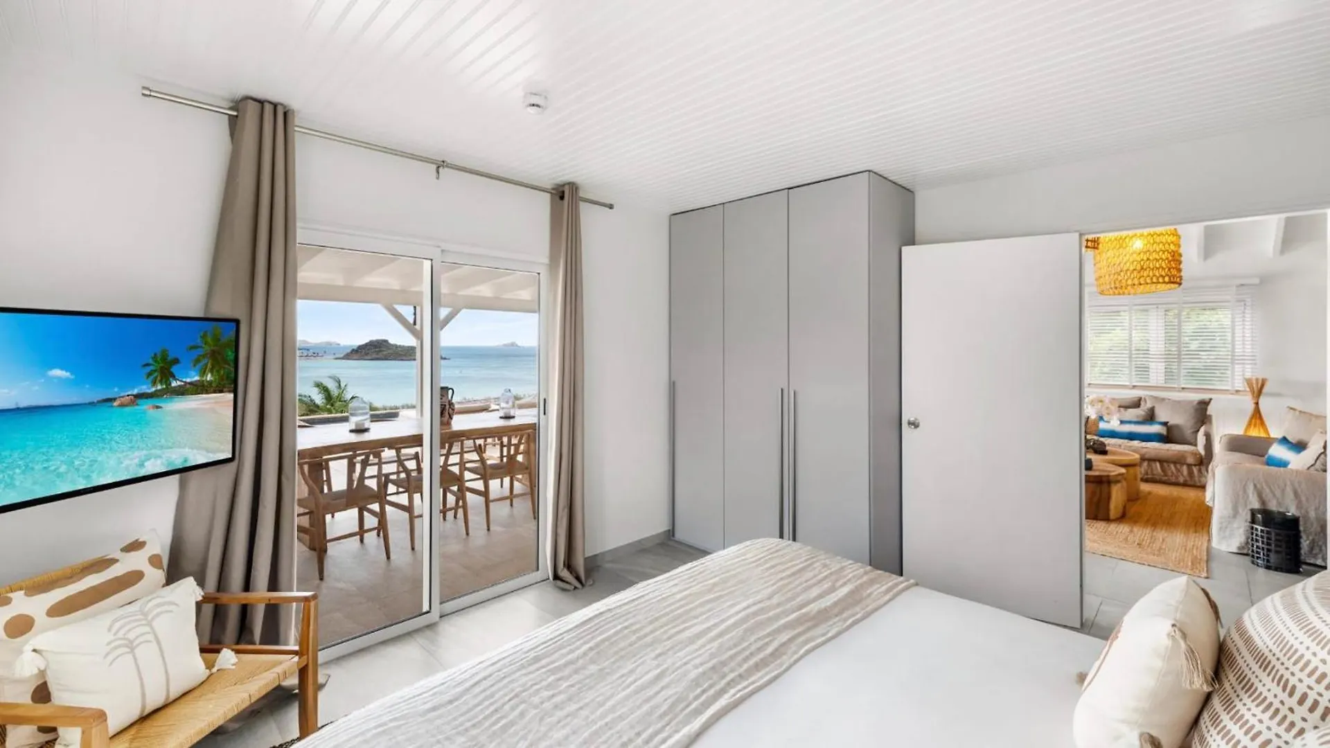 Outstanding Villa Offering The Best Amenities Petit Cul-de-Sac