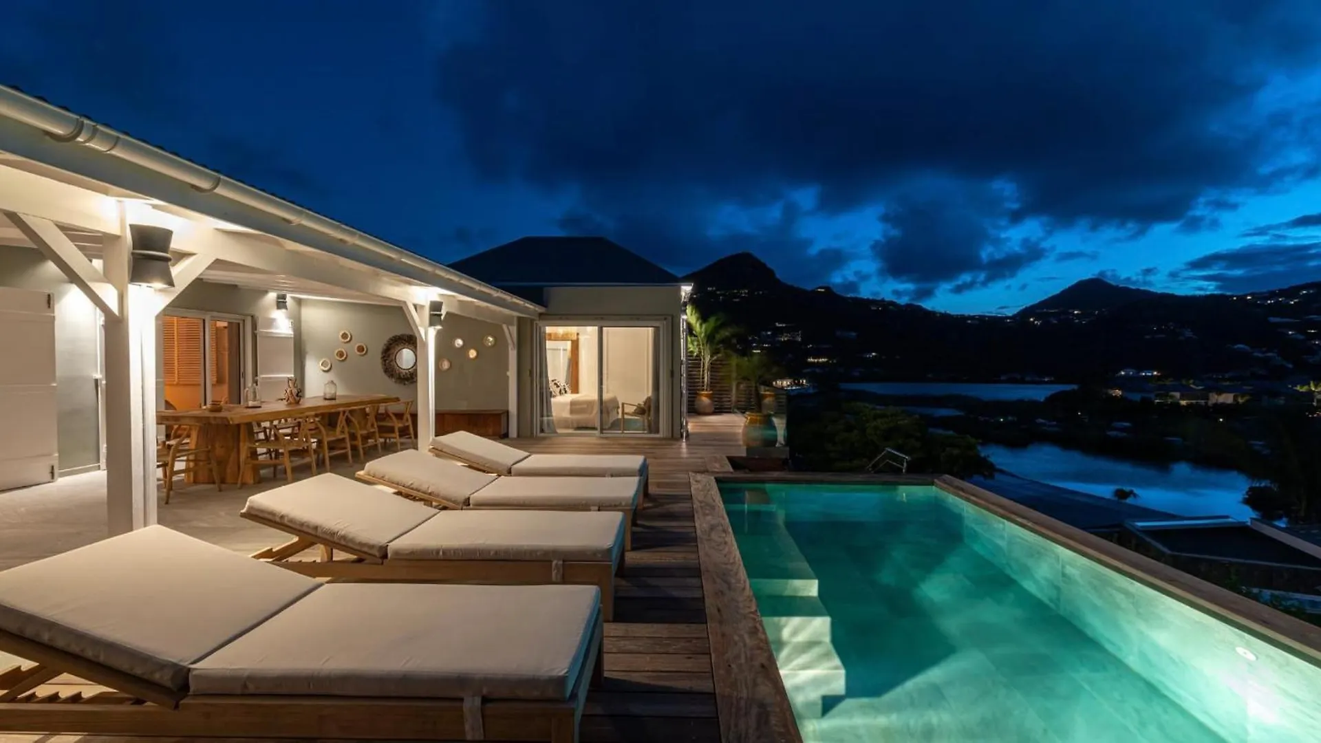 Outstanding Villa Offering The Best Amenities Petit Cul-de-Sac 0*,  Saint-Barthélemy