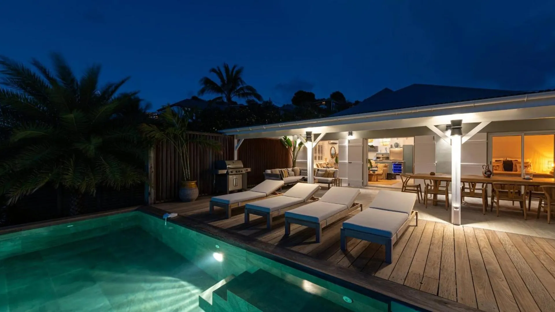 Outstanding Villa Offering The Best Amenities Petit Cul-de-Sac